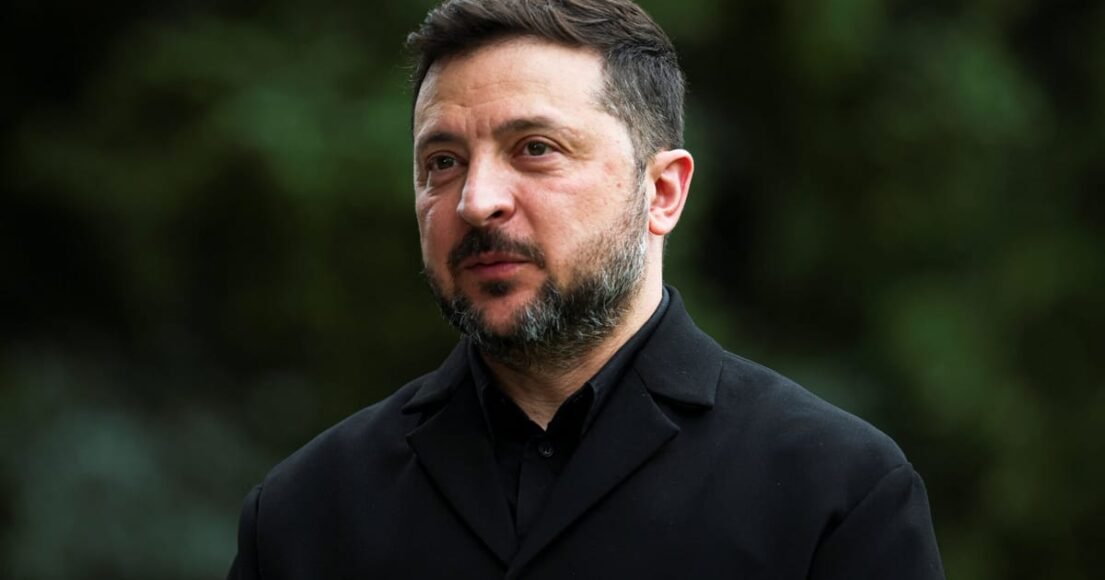 Zelenskyy Demands Belarus Remove Russia-Linked Relay Stations Within a Week