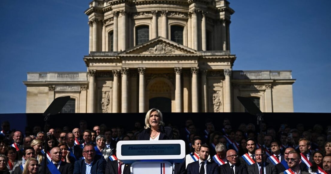4 Key Questions Surrounding a Le Pen Candidacy