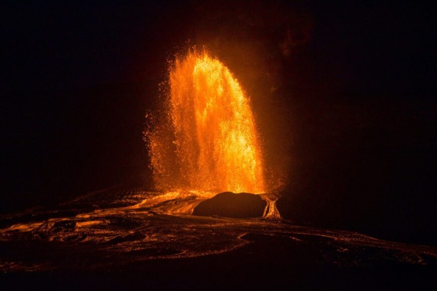 Antarctic Volcano Erupts Daily with Pure Gold Crystals