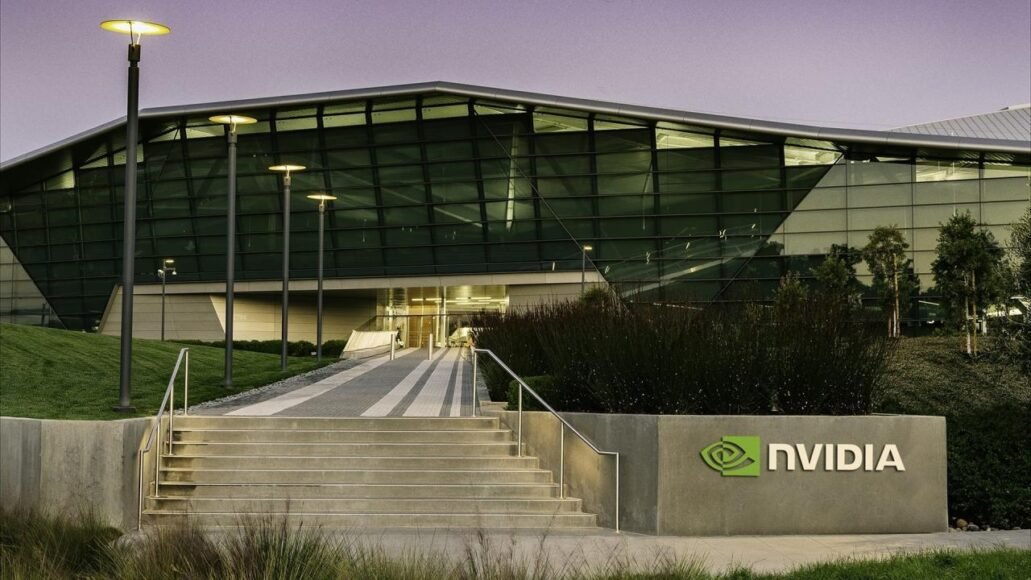 Apple Intelligence Drives Apple’s Quest for World’s Highest Market Value