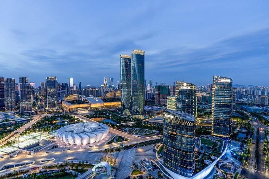 DeepSeek Halts Fundraising Talks Amid AI Investment Market Scrutiny