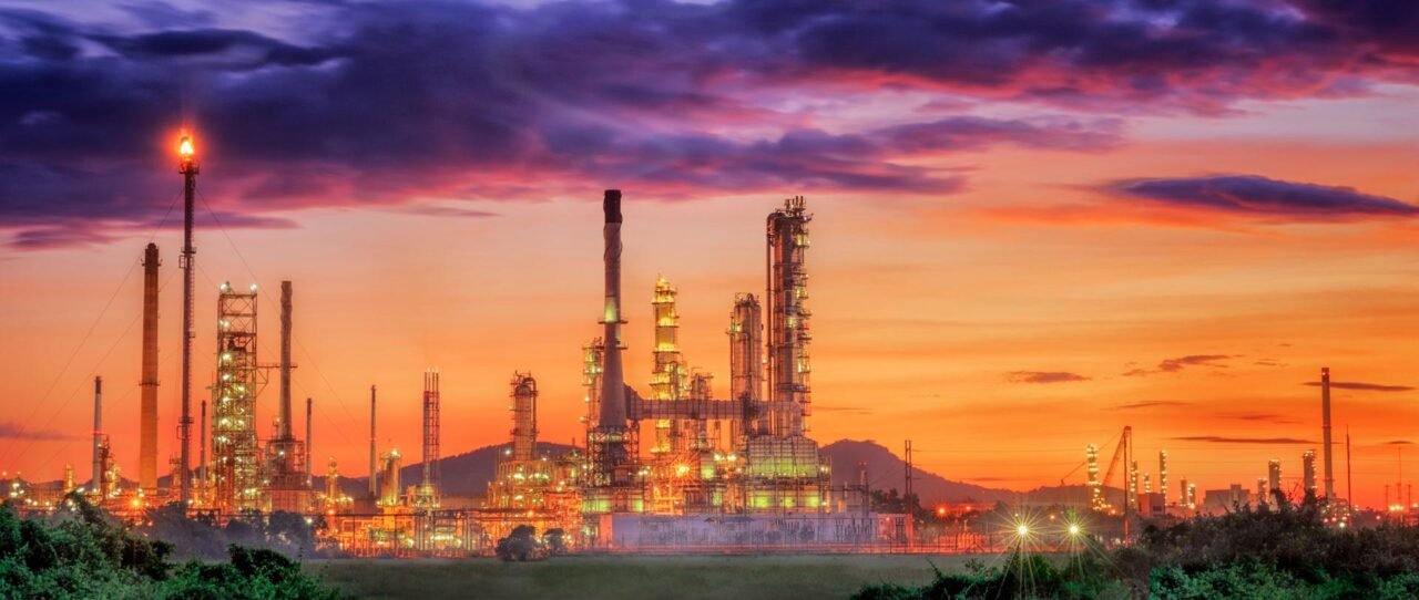 Europe Confronts Stagnation Crisis Triggered by Maritime Energy Surge