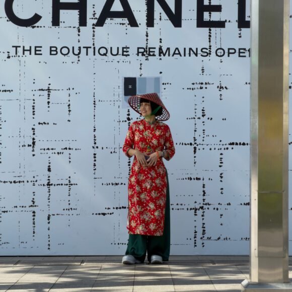 Italian Police Raid Offices of Bulgari and Chanel