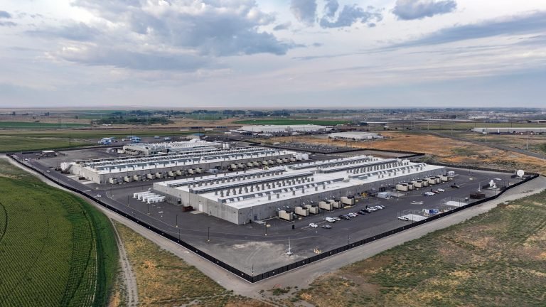 Nationwide Protests Erupt Against US AI Data Centers