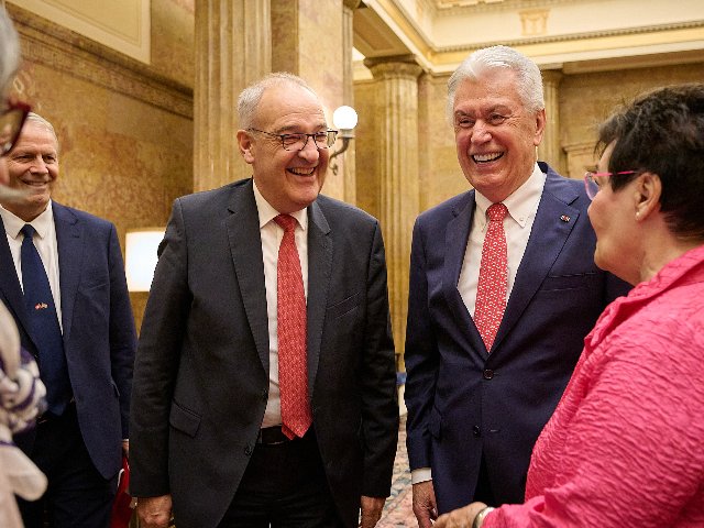 President Uchtdorf Hosts Swiss President at Church Headquarters