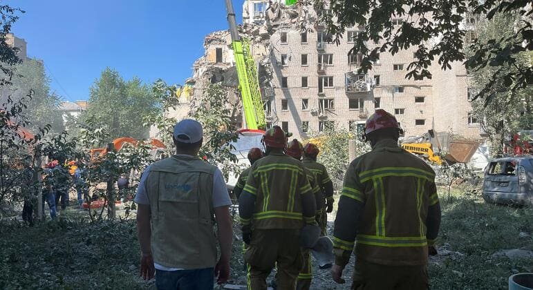 Rescuers in Ukraine Strive to Save Residents Trapped by Russian Attacks