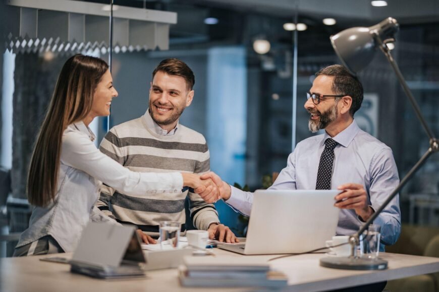 The Importance of Online Reputation Before Attracting Investors or Customers