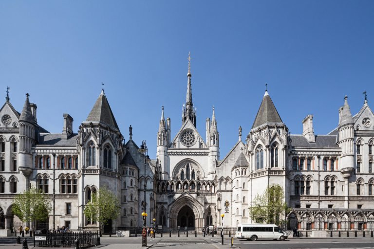 Two Romanian Men Sentenced for Stabbing Iranian Journalist in London