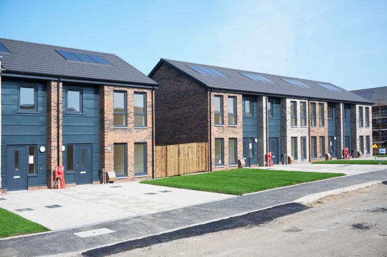 UK New Home Prices Scrutinized as Housebuilders Face Potential Lawsuit