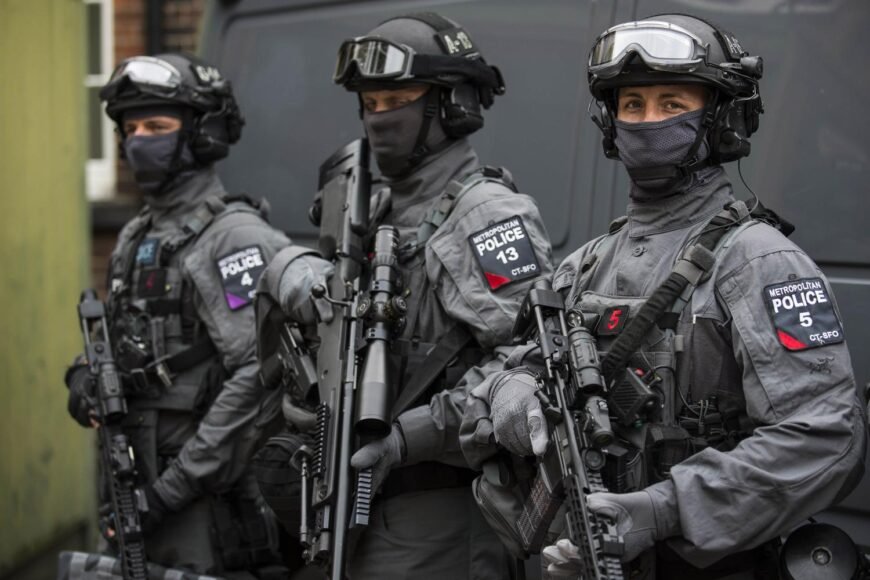 UK Police Arrest 12 in Far-Right Terrorism Investigation
