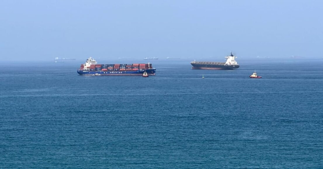 US Conducts New Strikes on Iran After Hormuz Strait Vessel Attack