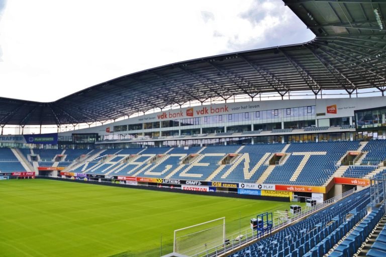 Gent Defeats Ten-Man Club Brugge With Last-Minute Derby Winner