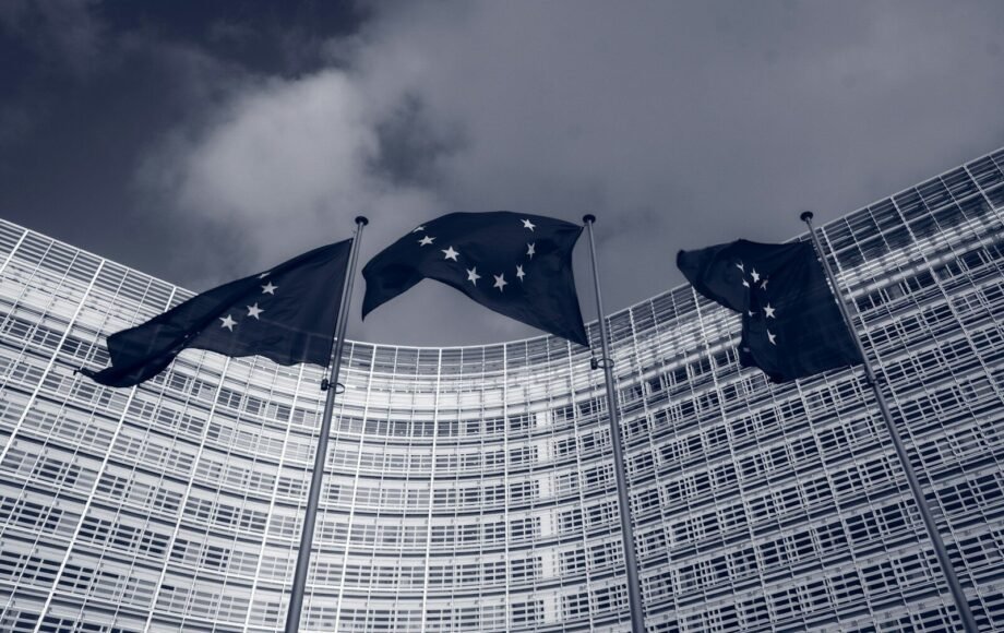 Heat, Rights, and Slow Growth Shape Europe’s Week