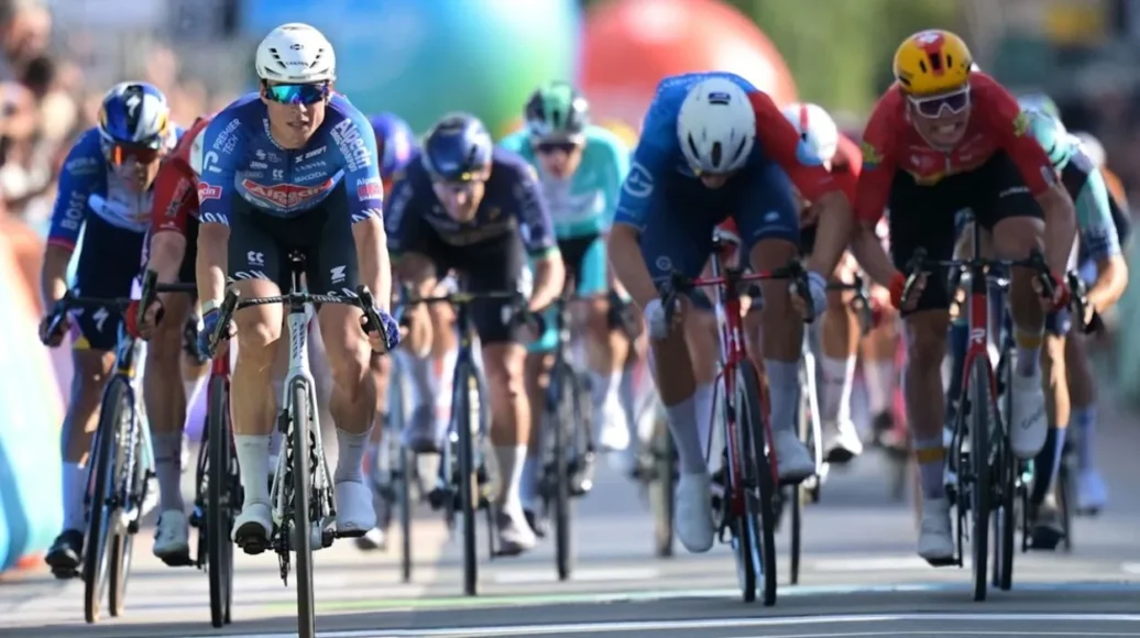 Jasper Philipsen Claims Bilzen Sprint Victory, Regains Renewi Tour Lead