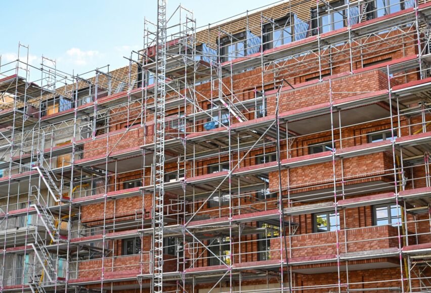 Regions and cities caution that EU budget changes may jeopardize affordable housing investment