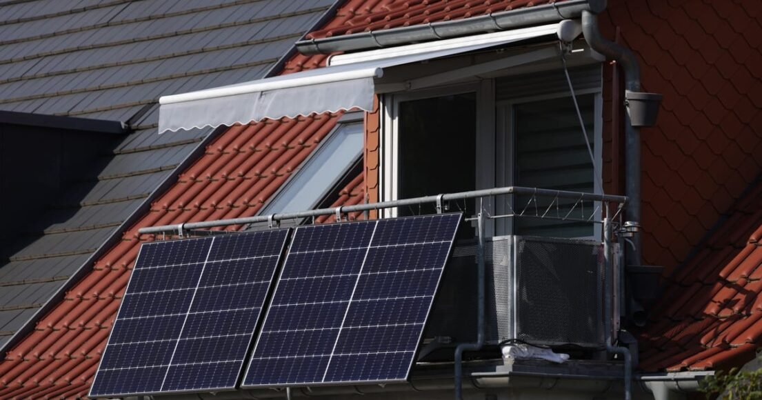 UK Initiates Mini Solar Scheme Amidst Bureaucratic Challenges