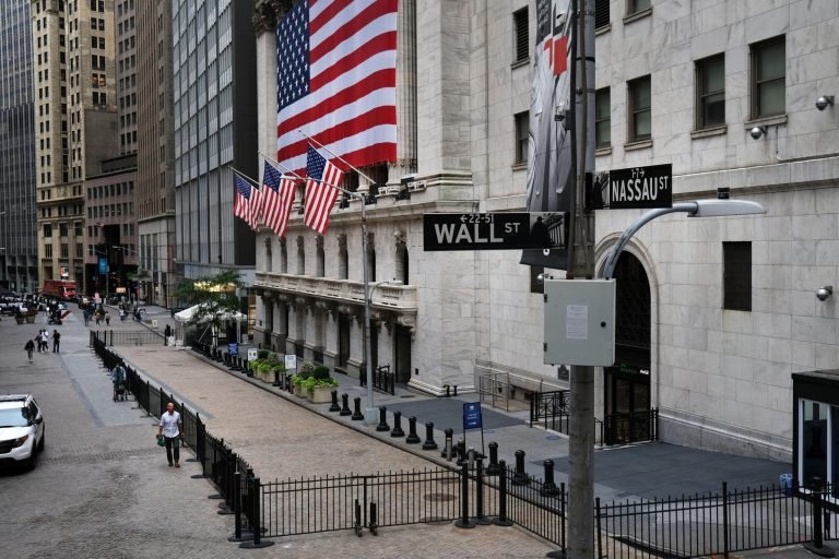 Nasdaq and S&P 500 Futures Climb Before Key US Jobs Report