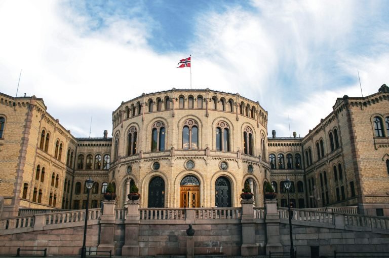 Norway Wealth Fund to Reduce US Treasury Holdings by $80bn, Oslo