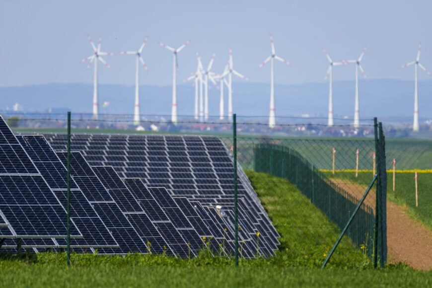 Renewables Essential for Reducing Fossil Fuel Dependence and Stabilizing Energy Prices, According to European Environment Agency