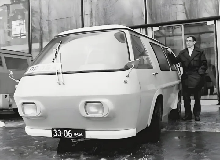 The First Soviet Hybrid Combines a ZAZ Combustion Engine and a Tram Electric Motor